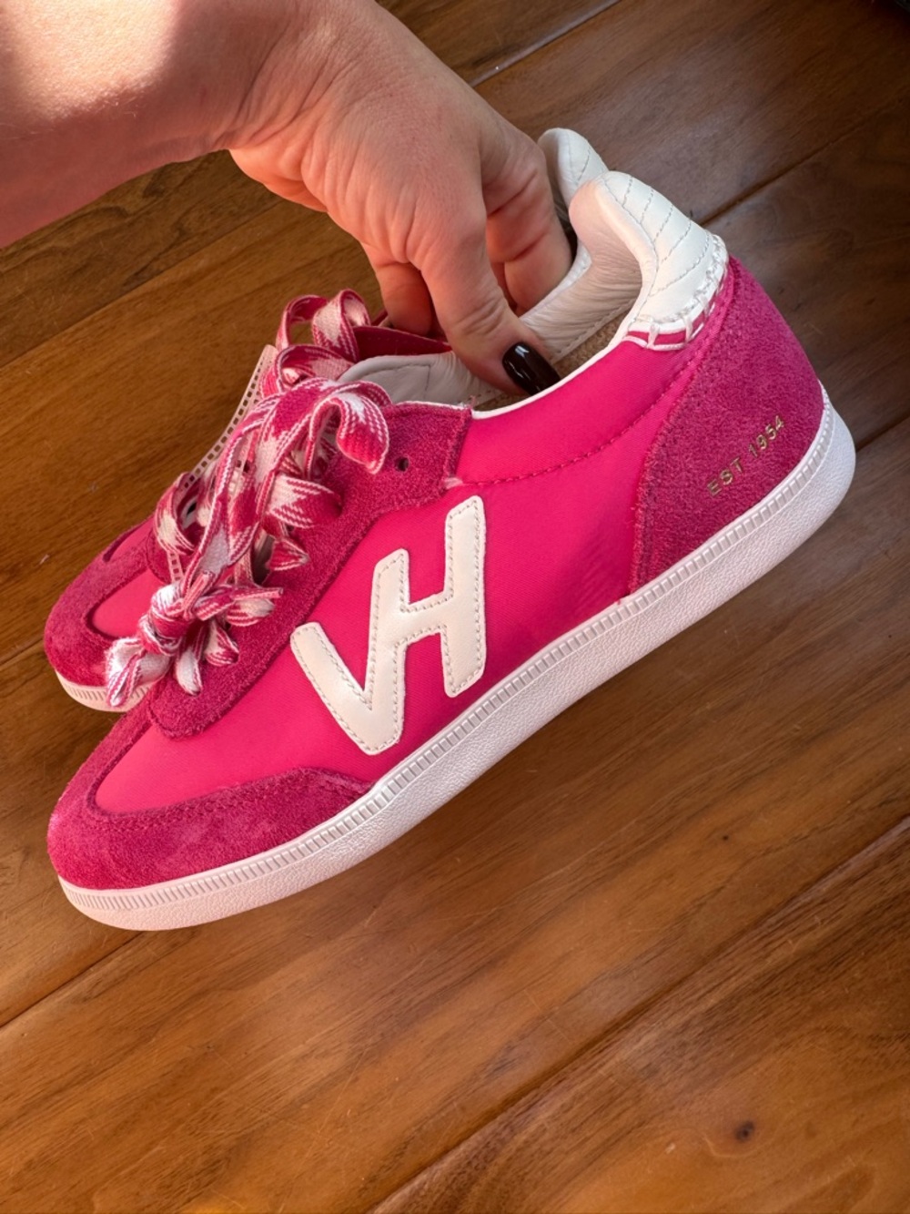 NWT Vintage Havana Hot Pink Low Top Sneakers Sz 9 (no original box) - Picture 10 of 11